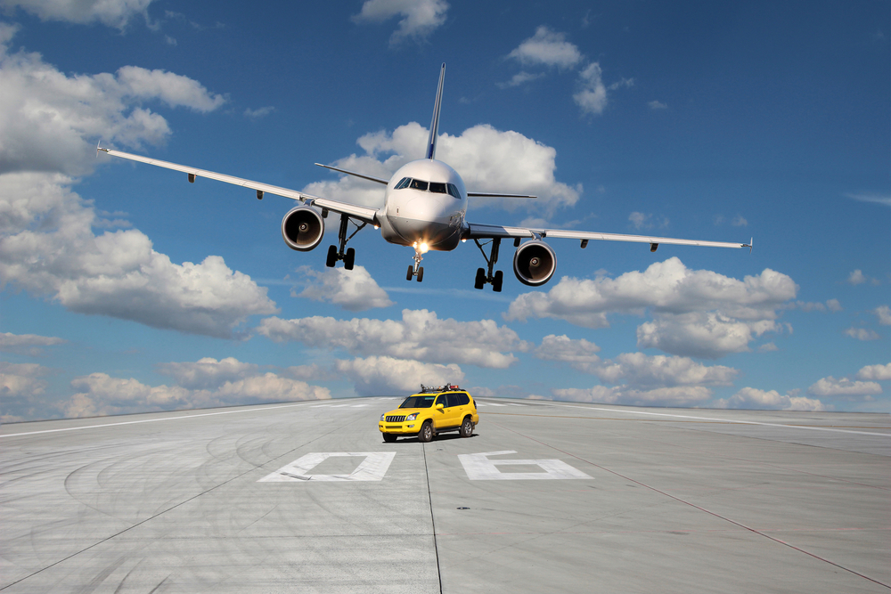滑走路の数字には、飛行機が安全に離着陸するための秘密が隠されている！