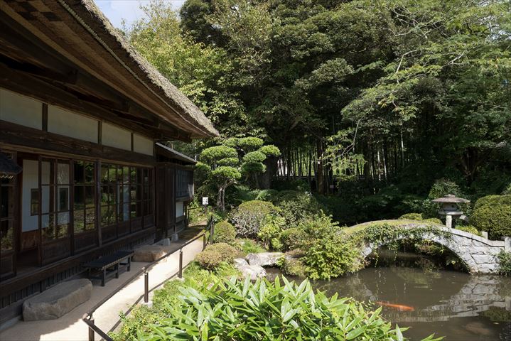 築200年の風情溢れる古民家が期間限定のカフェに！「高萩茶寮」でかき氷を楽しむ