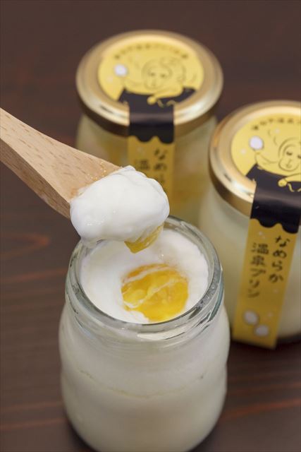 養鶏農家の新鮮な卵をプリンにした、信州「湯田中温泉プリン本舗」がオープン