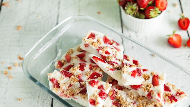 海外発！ 3つの材料で作れる、華やかフローズンデザート