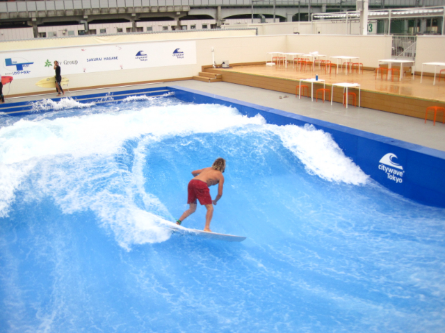 品川でサーフィン!?　オリンピックを控え加熱する一大スポーツエンターテインメント施設が誕生！