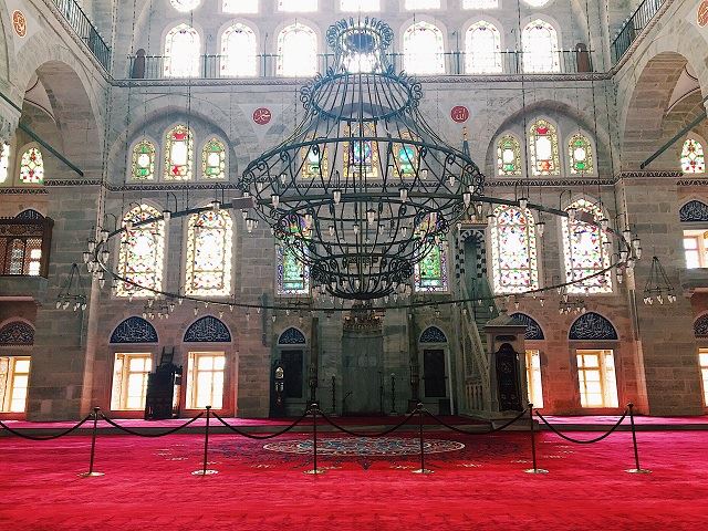 本当に心が静まるのは穴場のモスクだった。イスタンブール旧市街のモスク3選