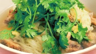 なぜ?!渋谷のハワイアンカフェで「10,000杯」もバカ売れしたラーメンとは?
