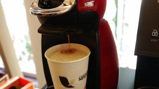 スタイリッシュで簡単操作！美味しいコーヒーがすぐに何杯でも飲める新型マシンが登場！