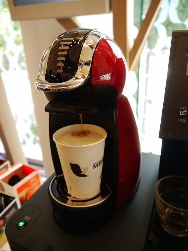 スタイリッシュで簡単操作！美味しいコーヒーがすぐに何杯でも飲める新型マシンが登場！