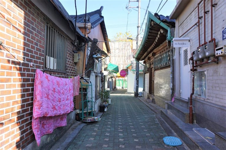 ソウルで一番フォトジェニック、ヒップな韓屋村「イクソンドン」の魅力 | TABIZINE～人生に旅心を～