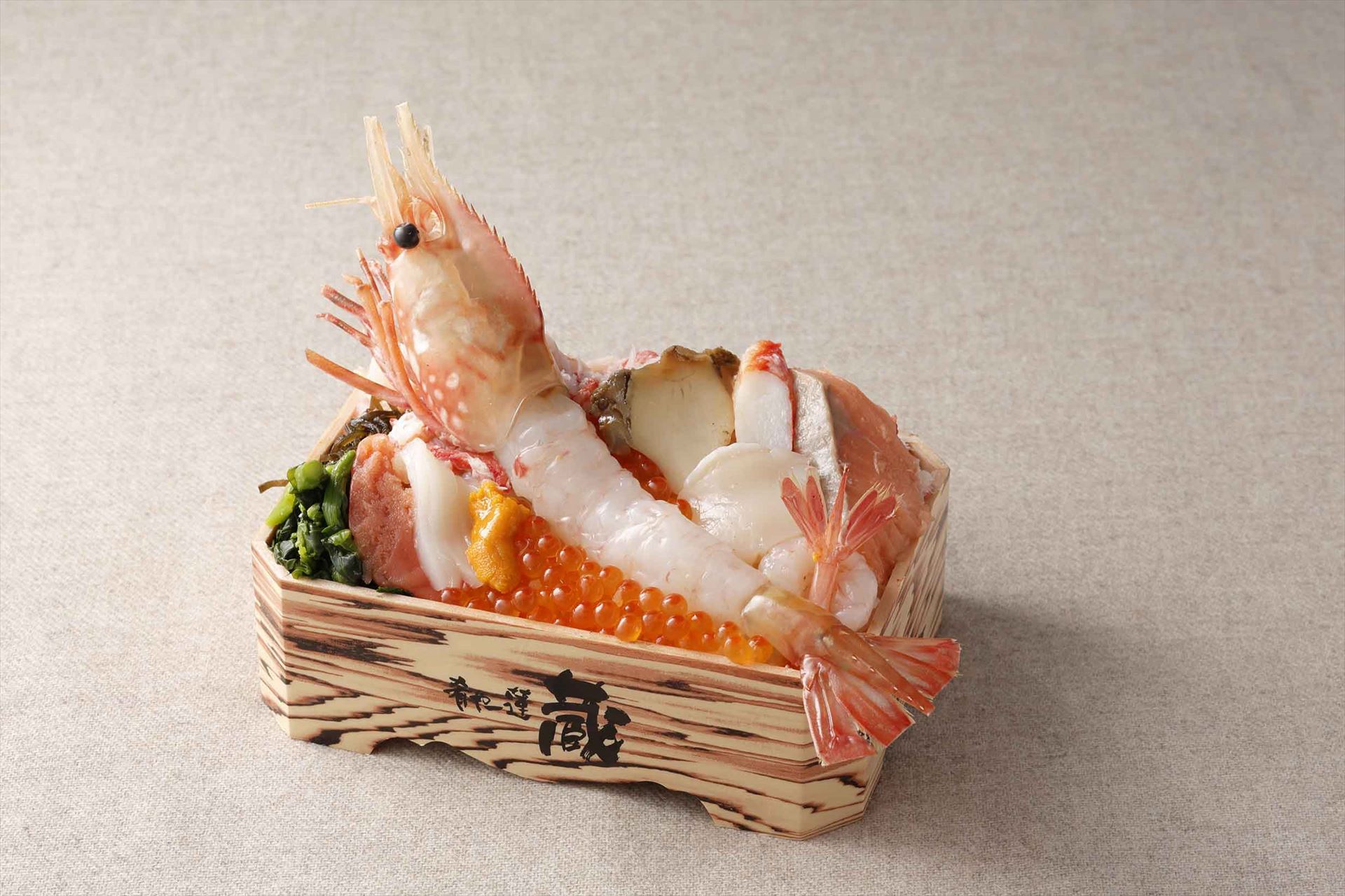 肴や一蓮 蔵 超特大ボタン海老海鮮十種盛り弁当