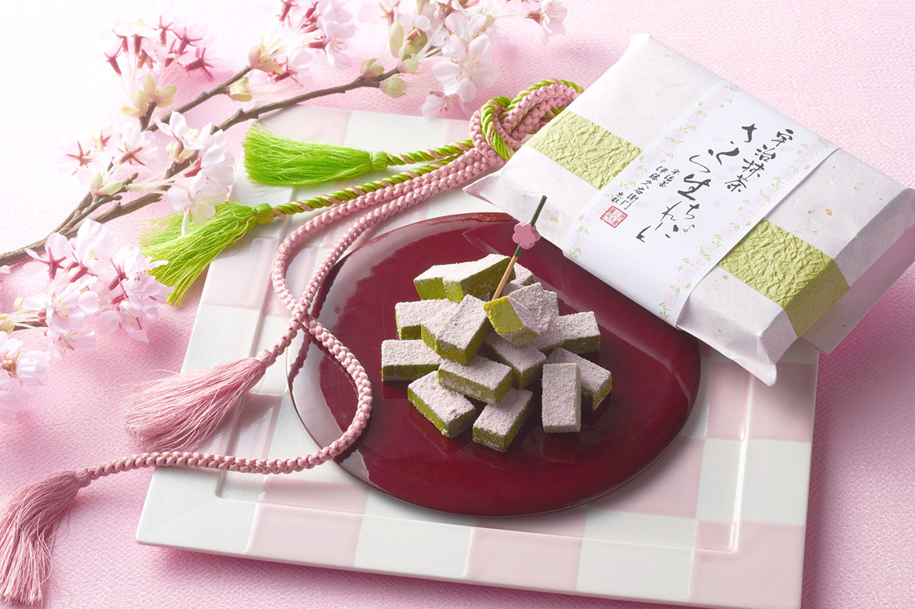 伊藤久右衛門宇治抹茶さくら生チョコレート