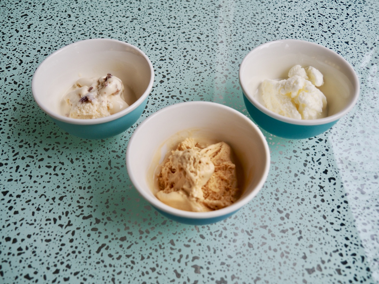 エシレのアイスクリーム３種類を食べ比べ 東京丸の内 エシレ メゾン デュ ブール Tabizine 人生に旅心を