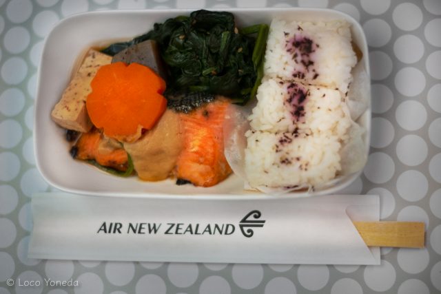 ニュージーランド航空 プレミアムエコノミークラス機内食