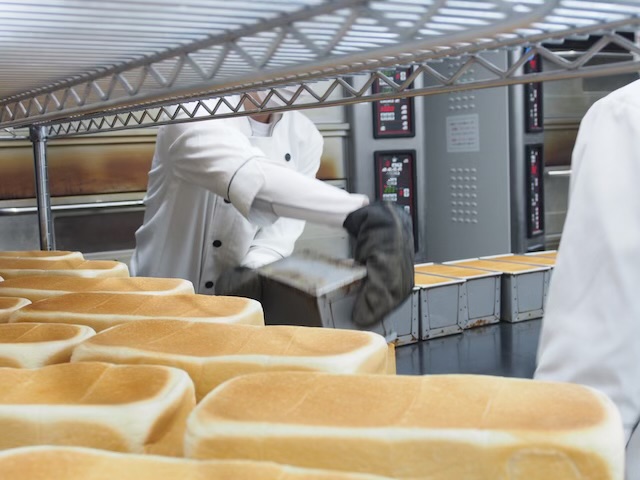 「乃が美」の食パンの製造過程