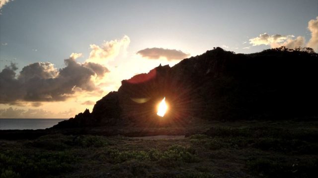 夏至の前後１週間限定の絶景 久米島のダイヤモンド朝日が見たい Tabizine 人生に旅心を