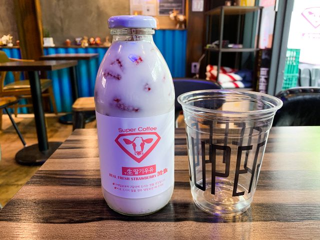 【韓国・ソウル】イチゴがたっぷり！「SUPER COFFEE」の絶品生イチゴ牛乳