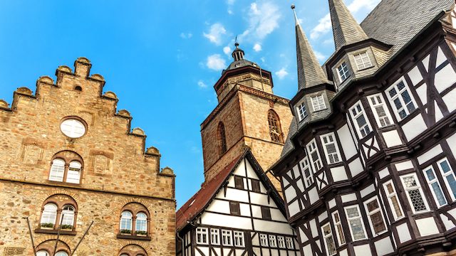 ドイツ】一目惚れ級。とんがり屋根の市庁舎のあるメルヘンな町3選