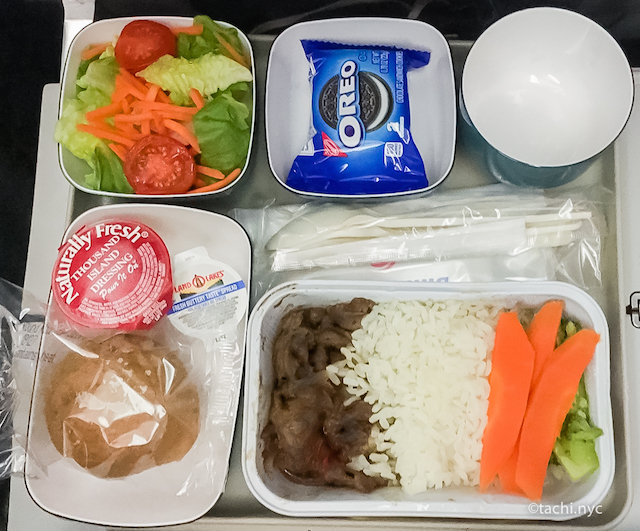 ニューヨーク　JFK空港　〜　日本大阪　関西空港間　エアチャイナ機内食
