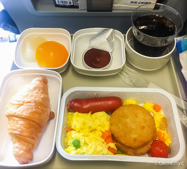 ニューヨーク　JFK空港　〜　日本大阪　関西空港間　チャイナエアライン機内食