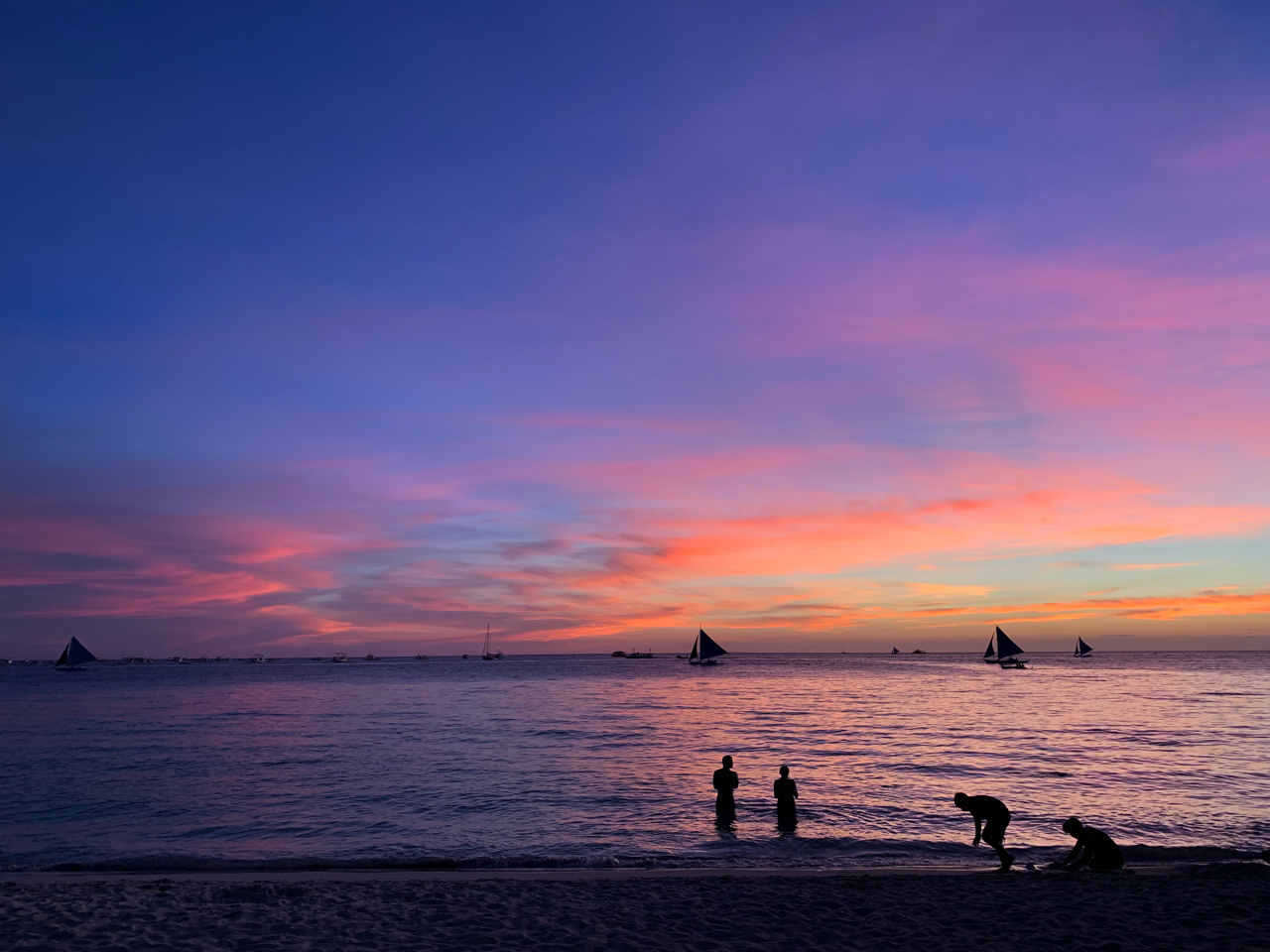 世界屈指のビーチリゾート・フィリピン「ボラカイ島」のホワイトビーチの楽しみ方【現地ルポ】