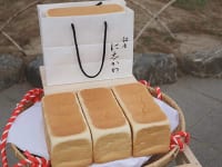 銀座に志かわ伊勢神宮内宮・神楽殿に奉納