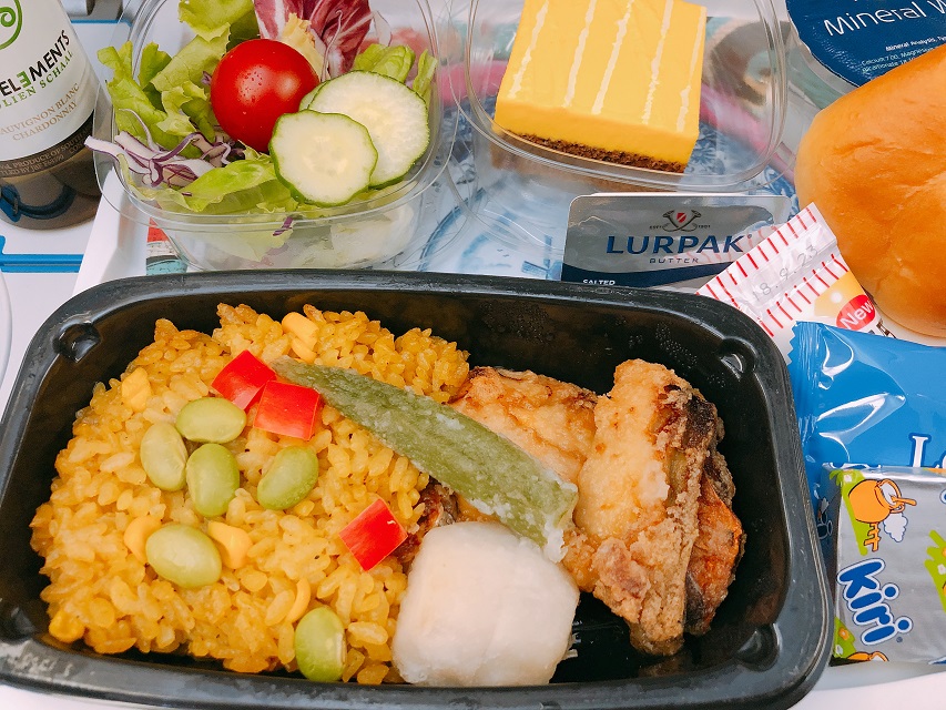 【機内食ルポ】KLMオランダ航空「KL862便 成田ーアムステルダム」の、おいしい機内食って？