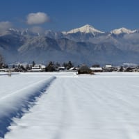 安曇野市農村の雪景色