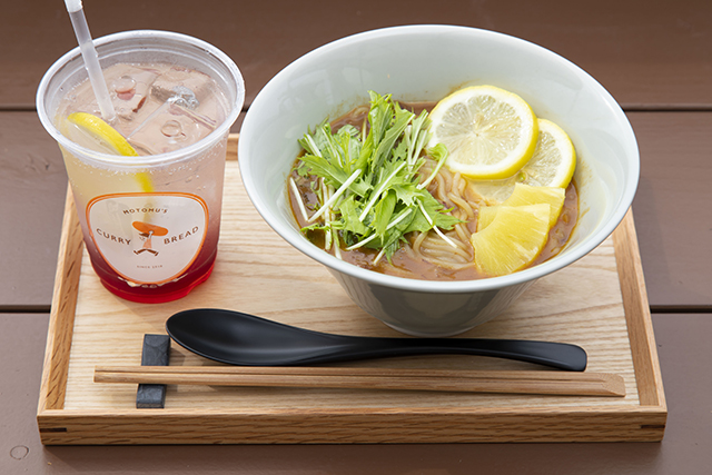 もとむのカレー麺