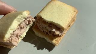 「小倉あんパフェサンド<6個入り> 756円(税込)」の中身