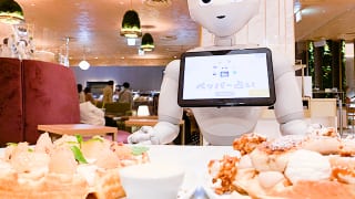 ロボット「Pepper」くんが働くカフェ「Pepper PARLOR（ペッパーパーラー）」を現地ルポ！