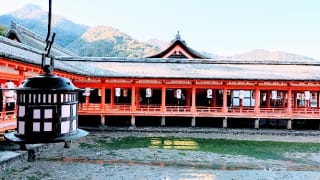 嚴島神社鏡が池