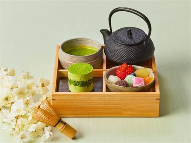 表参道で抹茶を点てる プチ作動体験 和のティーセット で優雅なお茶時間を Tabizine 人生に旅心を