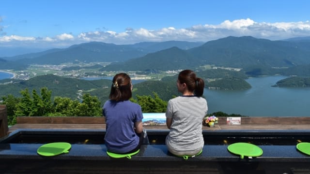 福井県の新たな観光スポット「三方五湖に浮かぶ天空のテラス」がオープン! | TABIZINE~人生に旅心を~