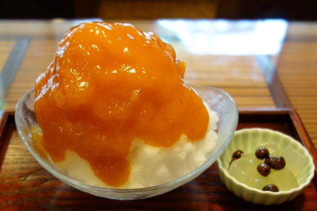 京都 みつばち の夏季限定かき氷は あんずの甘酸っぱさがたまらない Tabizine 人生に旅心を