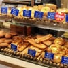バックハウスイリエ　ショーケースのパン