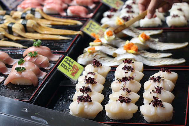山口県下関市唐戸市場の寿司