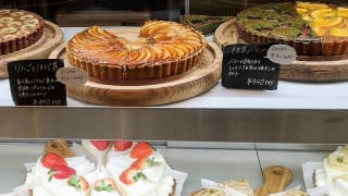 東京・阿佐ヶ谷「ハチカフェ阿佐ヶ谷店」焼き込みタルト
