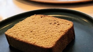東京・新橋「CHAYA 1899 TOKYO」酒茶ケーキ(ほうじ茶とワイン・ブランデー)