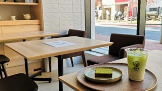 東京・新橋「CHAYA 1899 TOKYO」深蒸し煎茶ラテと酒茶ケーキ