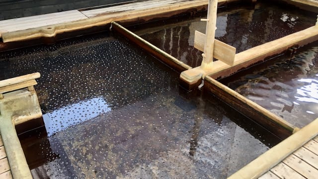 炭酸濃度はバブの12倍！？「ラムネ温泉館」のシュワシュワ感が