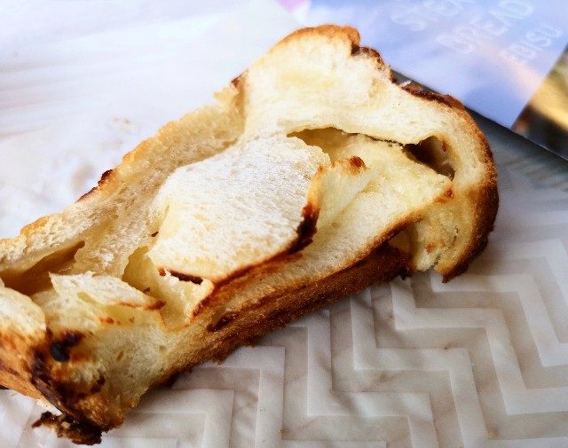 東京・恵比寿スチーム⽣⾷パン専⾨店「STEAM BREAD EBISU」贅沢グリュイエールチーズのフォンデュ#スチパン（トースト）