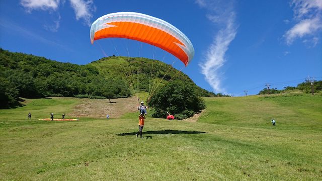 栃木県那須高原KPSパラグライダースクール