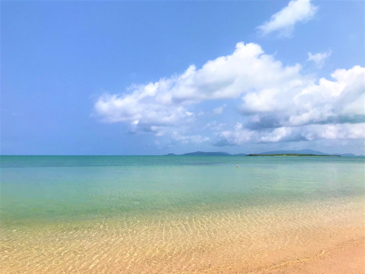 【八重山諸島・小浜島】名もなきビーチが美しすぎる！サトウキビ畑が広がる安らぎの島は、ひとり旅にもおすすめ