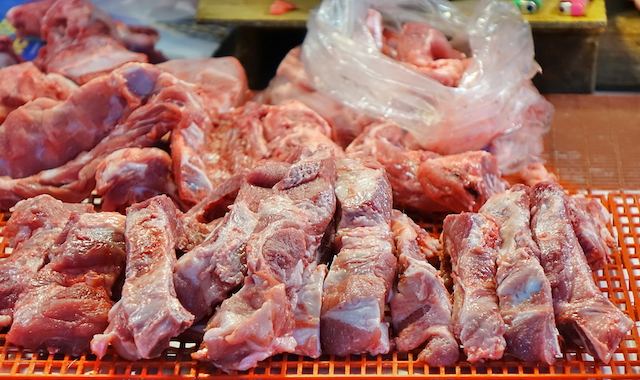 台湾の市場の生肉