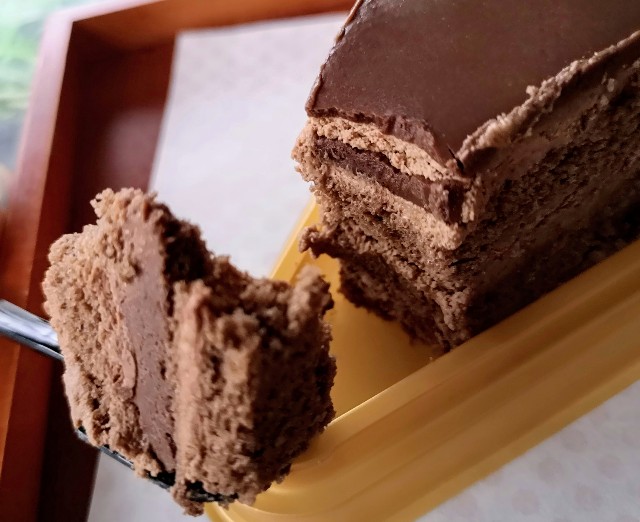 東京都・「シャトレーゼ」糖質86％カットの濃厚チョコショートケーキ3