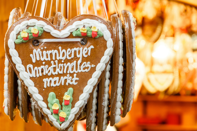 ニュルンベルクのクリスマスマーケットのジンジャーブレッド