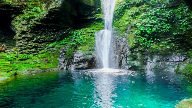 涼を呼ぶ夏の絶景】北関東地域の美しい滝5選 | TABIZINE～人生に旅心を～