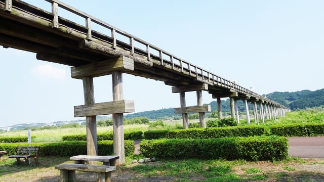 実は日本が世界一 7m超の木製橋が静岡県にあった 歩いて渡れる蓬莱橋 Tabizine 人生に旅心を