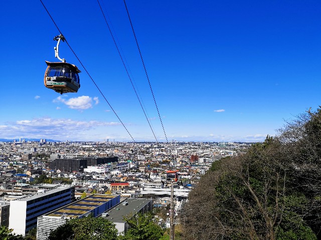東京都稲城市・「巨人への道」からの眺め