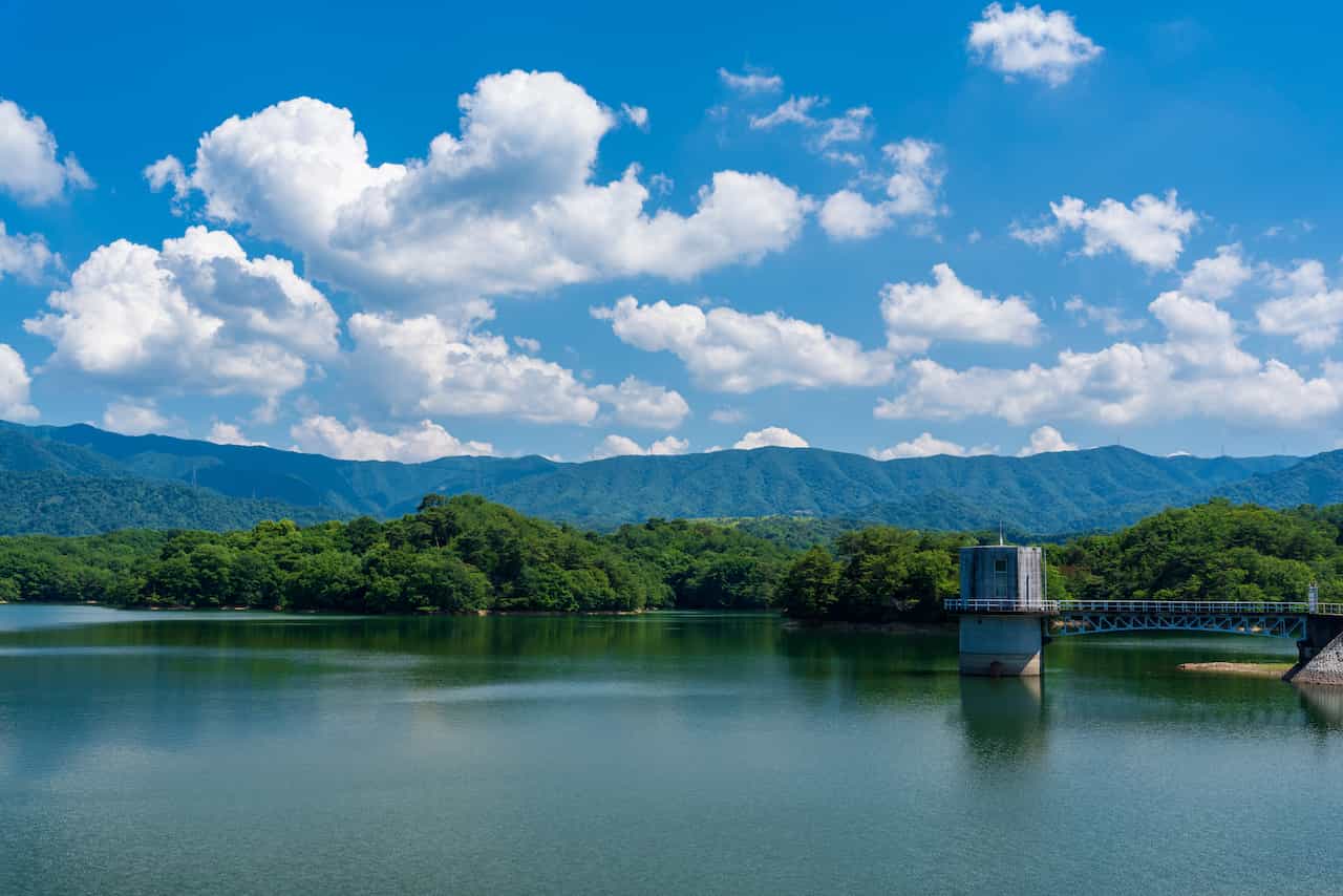 【実はこれが日本一】広さはバチカン市国の3倍！日本最古のため池が香川県に