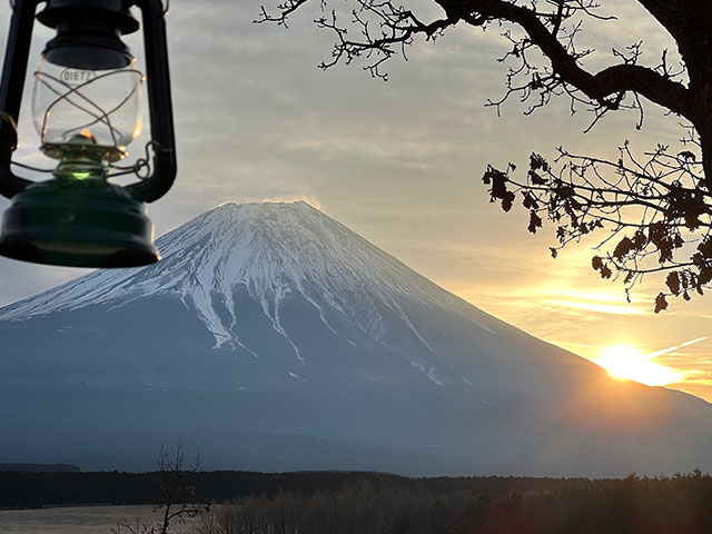 富士山とランタン