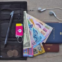 海外旅行の財布とパスポート
