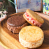 【今買うべき新作お土産】1か月先まで予約が取れないスイーツショップ、TABLESIX Patisserie「キラキラヒカル バターサンド」